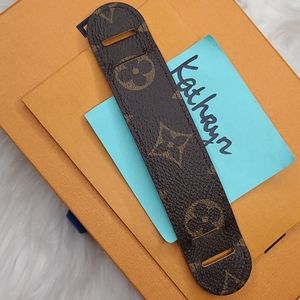 NEW UNUSED LOUIS VUITTON MONOGRAM SHOULDER STRAP